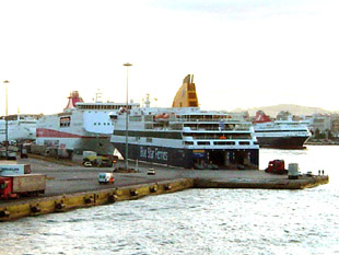 Paros le port